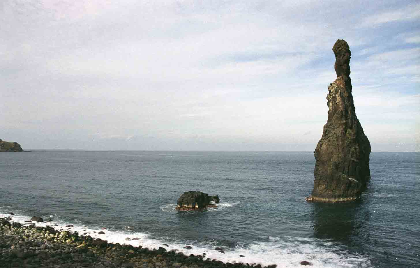34 - Portugal - Madeira, acantilado